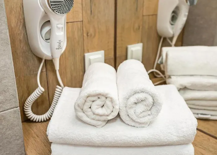 Comfort 629 By Bookinghost