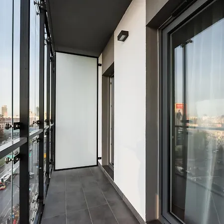 Comfort 629 By Bookinghost Warschau