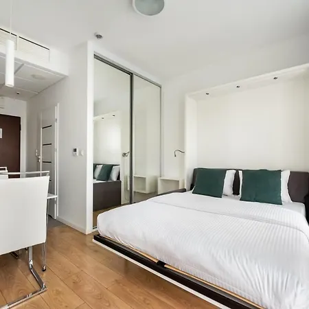 Comfort 629 By Bookinghost * Varsóvia